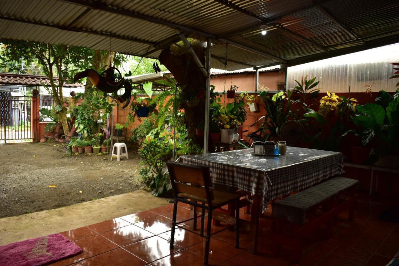 Casa Quepos Hotell Exteriör bild